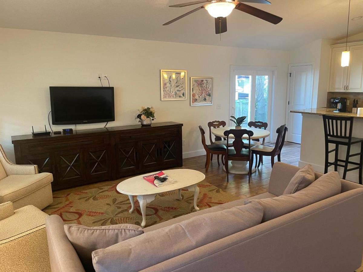 Modern, Upscale, And New Blue Bungalow In The Heart Of Downtown St Augustine Saint Augustine Eksteriør billede